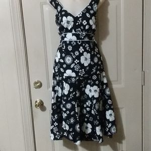 Black White Floral Skirt Set Bumblebee